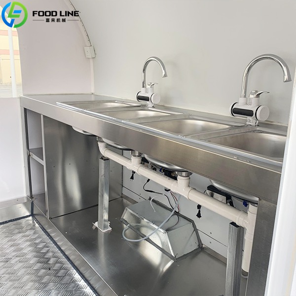 round food trailer detail