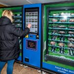 dual cabinet healthy fresh food vending device
